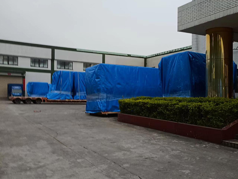 東莞(wan)某公司重型設備(bei)防雨真空木箱