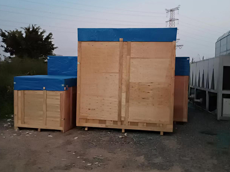 框架木(mù)箱是如何實現(xiàn)防水通風效果(guo)